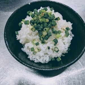 小ネギだけ！ご飯が止まらない小ねぎ炒め